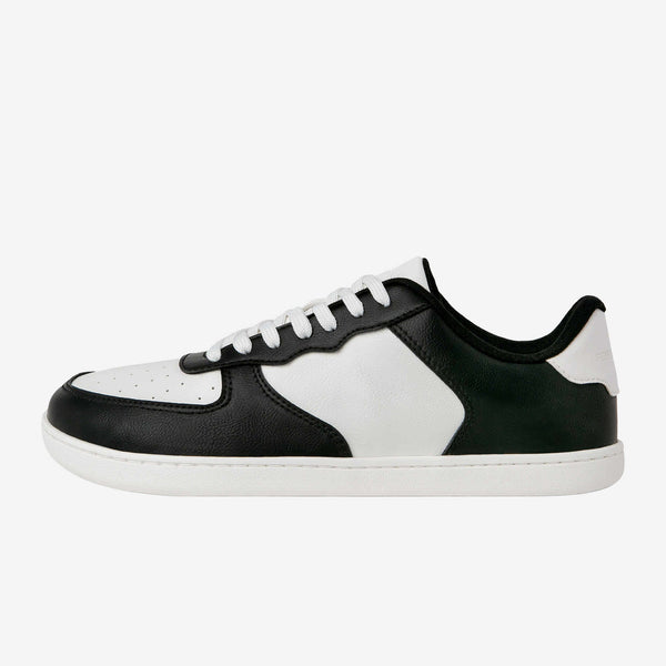 Courtside Classic - Retro Black